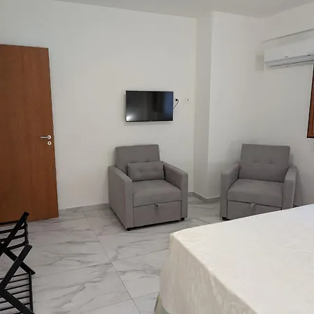 Ξενοδοχείο με διαμερίσματα Infinity House Κατάνια