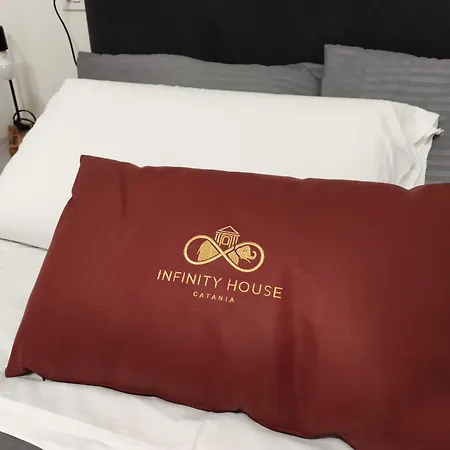 Infinity House كاتانيا