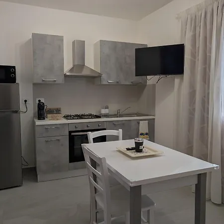 Infinity House Aparthotel *