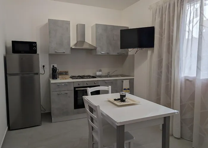 Infinity House Aparthotel 3*